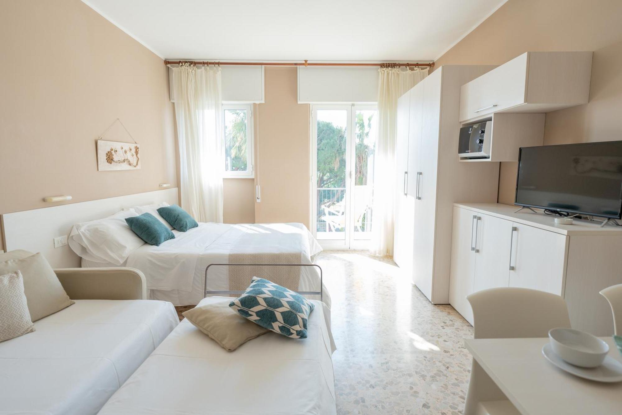 Residence Sabrina Ceriale Esterno foto