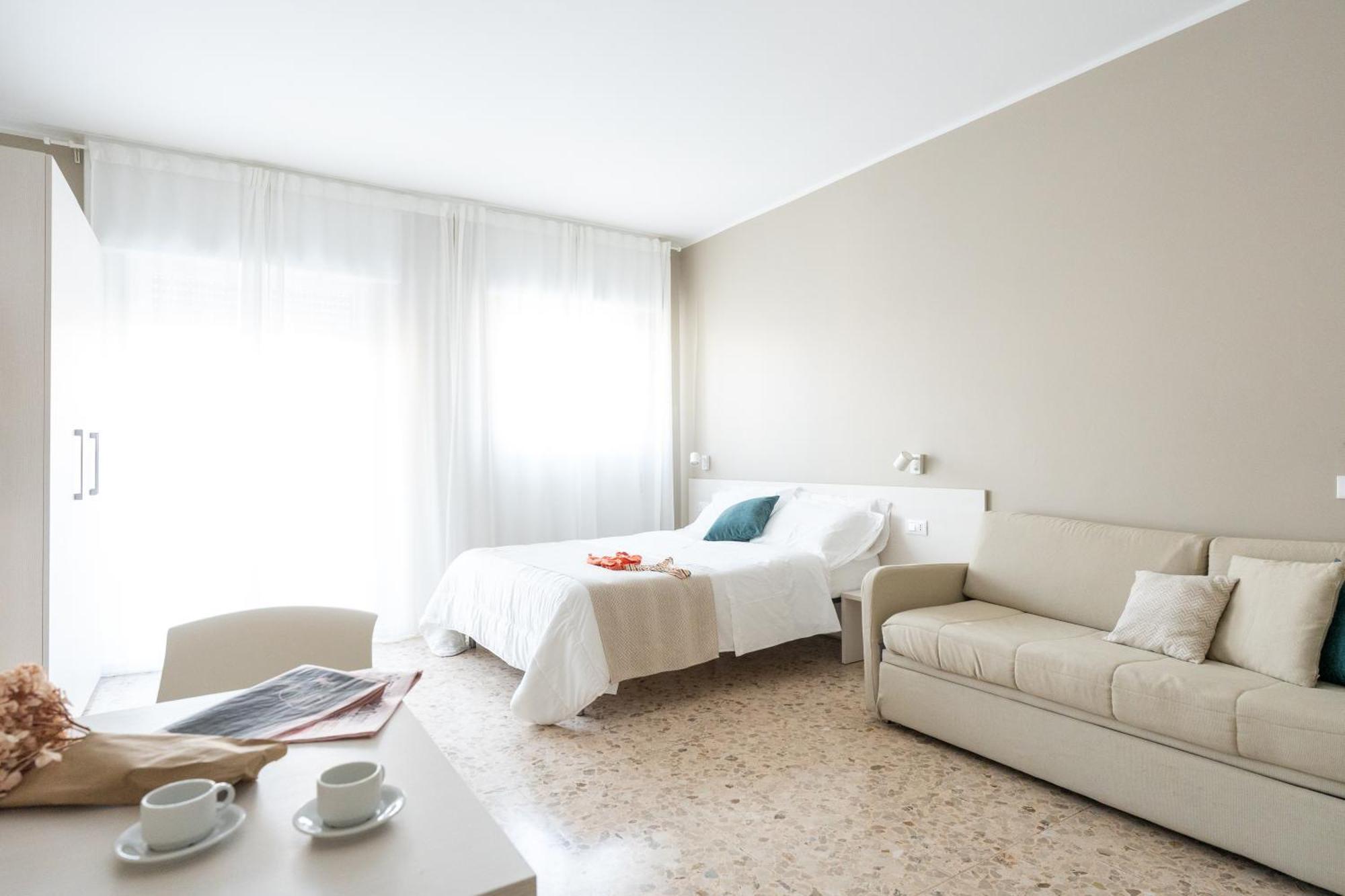 Residence Sabrina Ceriale Esterno foto